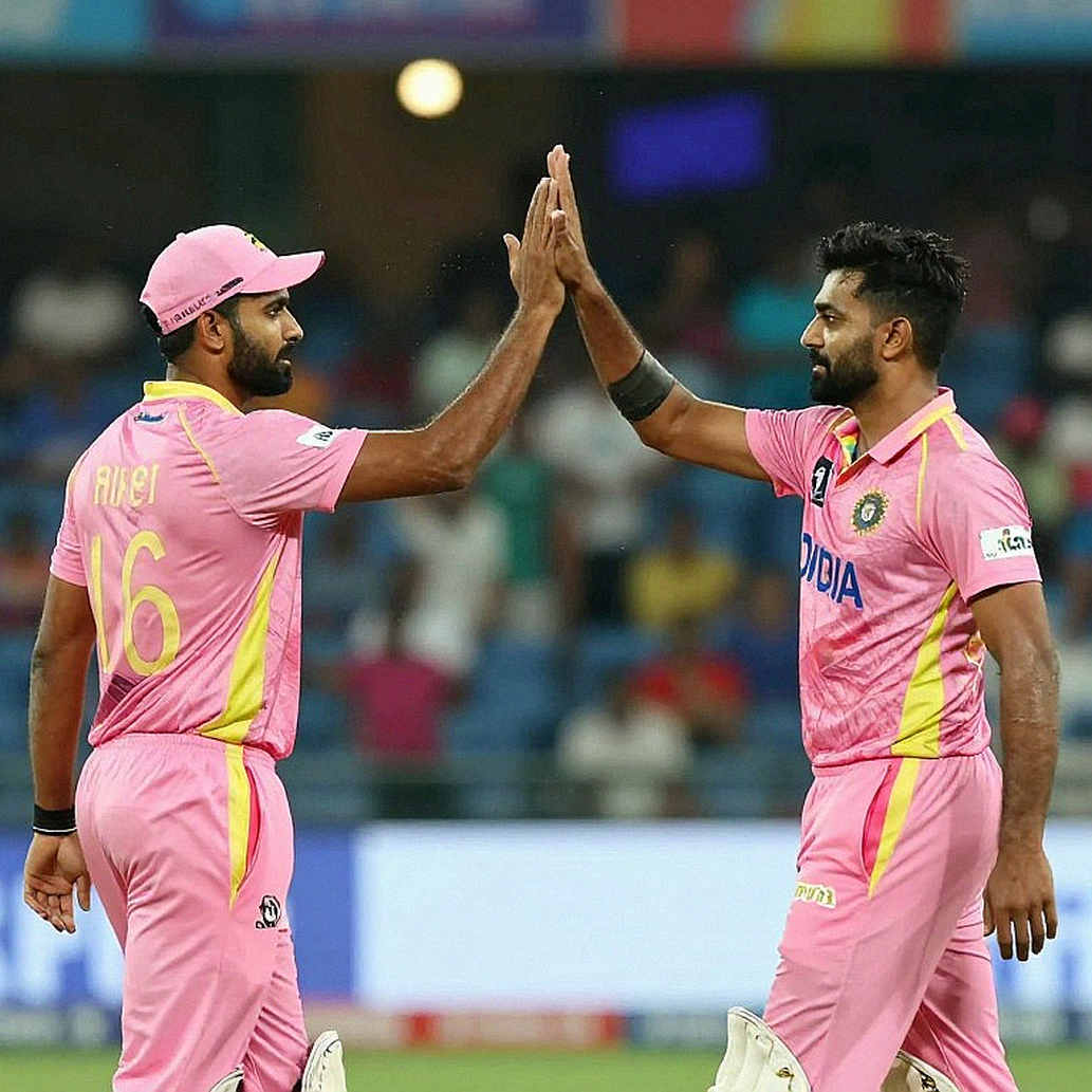 তৃতীয় আম্পায়ারের ১৫ সেকেন্ড: ক্রিকেটের DRS ফুটবলের VAR-কে যা শেখাতে পারে