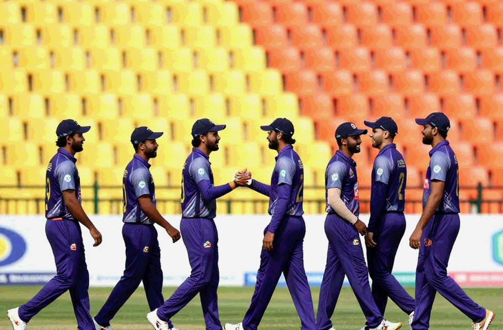 আবুধাবি আর মিরপুর একই খেলা নয় — সিমন্সের আসল সমস্যা ফর্ম নয়, ক্যালেন্ডার আবুধাবি আর মিরপুর একই খেলা নয় — সিমন্সের আসল সমস্যা ফর্ম নয়, ক্যালেন্ডার