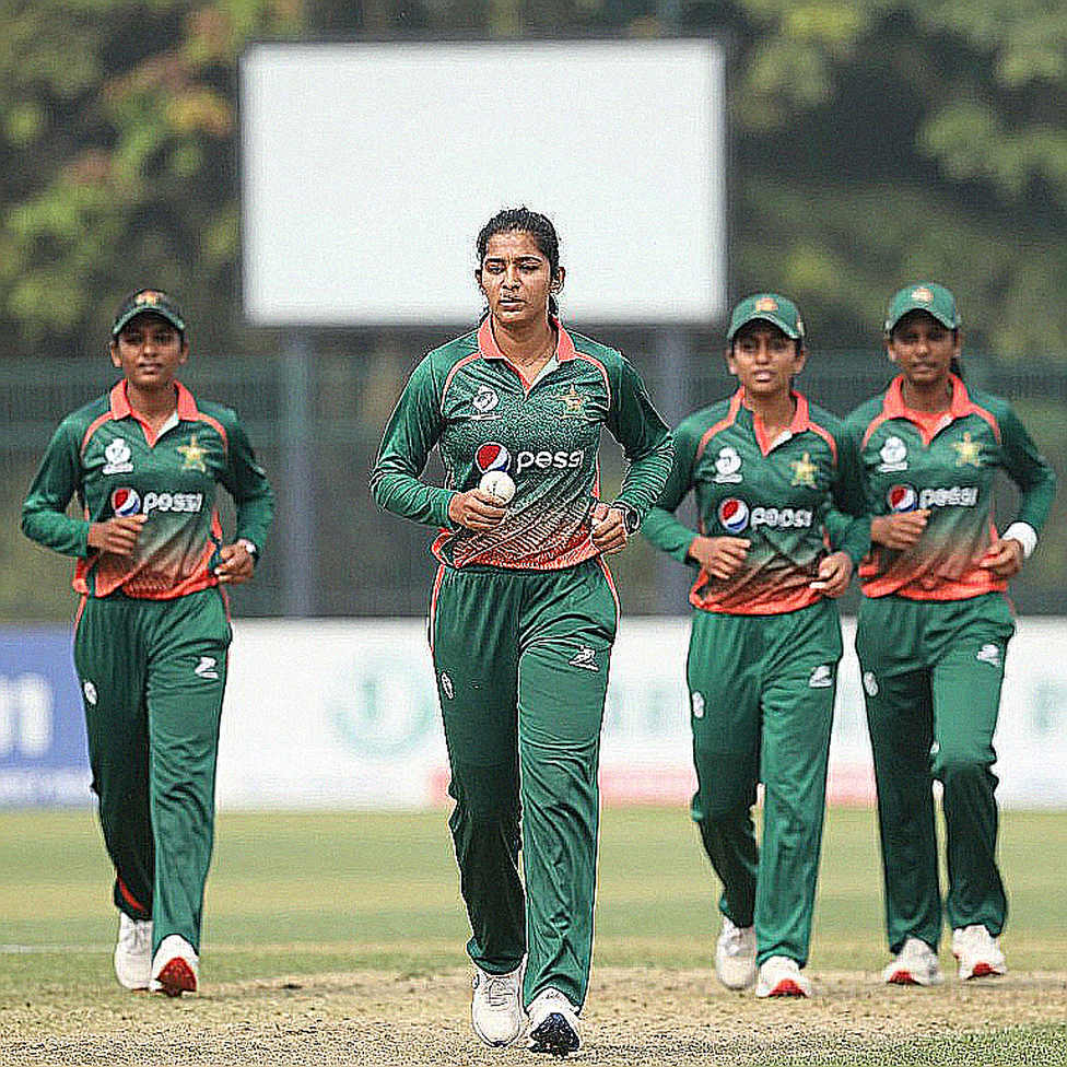 ফাতিমা সানা ও ডাব্লুবিবিএলের স্থগিত ড্রাফট: পার্থ স্কর্চার্সের চুক্তি আসলে কী প্রমাণ করে