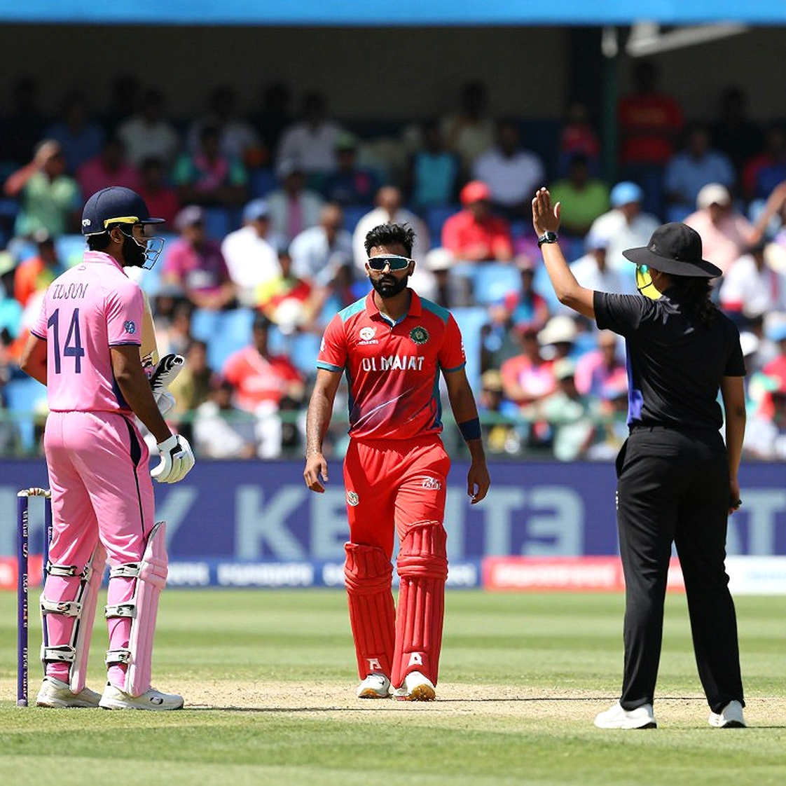 দুই রান, বারো দিন আর একটা ট্রান্সফার উইন্ডো: বাংলাদেশের ক্রিকেট-স্মৃতির অনুপস্থিত আর্কাইভ দুই রান, বারো দিন আর একটা ট্রান্সফার উইন্ডো: বাংলাদেশের ক্রিকেট-স্মৃতির অনুপস্থিত আর্কাইভ